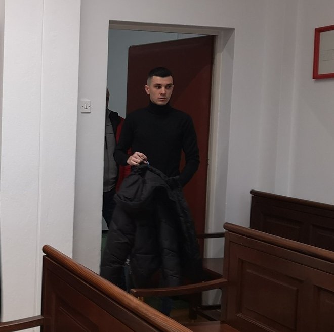 Anelu Bećiroviću ne bo treba v zapor za eno leto, če v dveh letih in pol ne bo storil istega kaznivega dejanja. FOTO: Mojca Marot