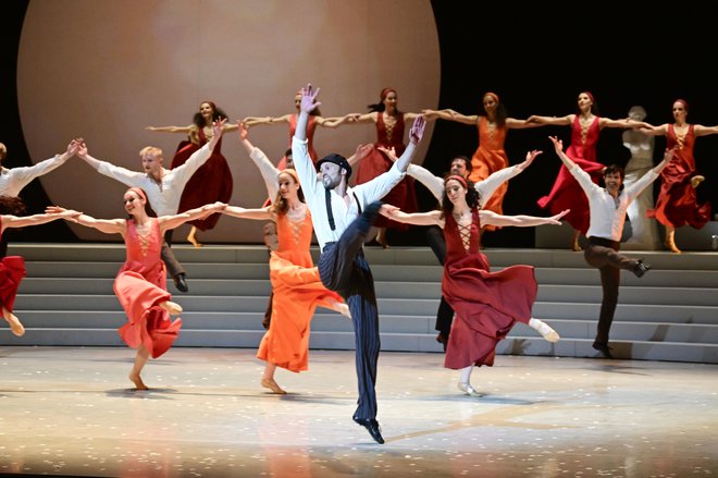 Italijanski baletnik Davide Buffone je požel največ simpatij občinstva. FOTO: MP Produkcija/pigac.si