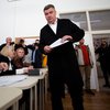 Hrvaška: vzporedne volitve kažejo na prepričljivo zmago HDZ (FOTO)