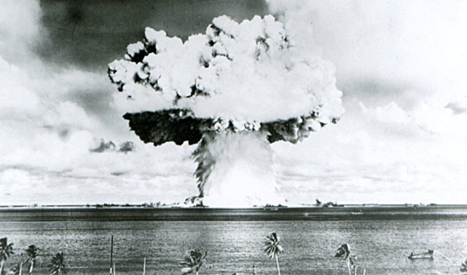 Fotografija: Kako verjetna je jedrska vojna? FOTO: U. S. Navy/Reuters