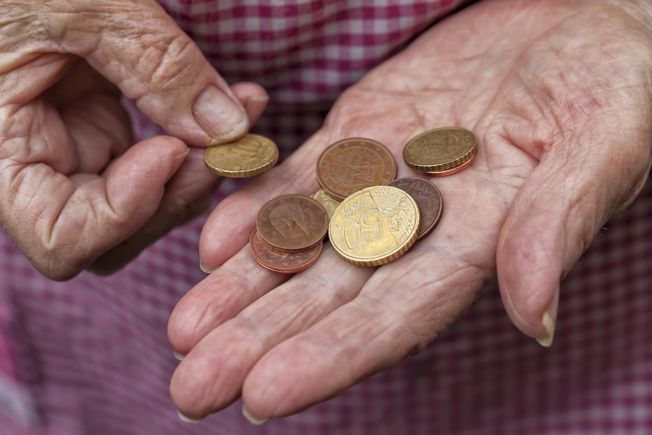 Fotografija: Revščina med slovenskimi upokojenci je velik problem. FOTO: Getty Images