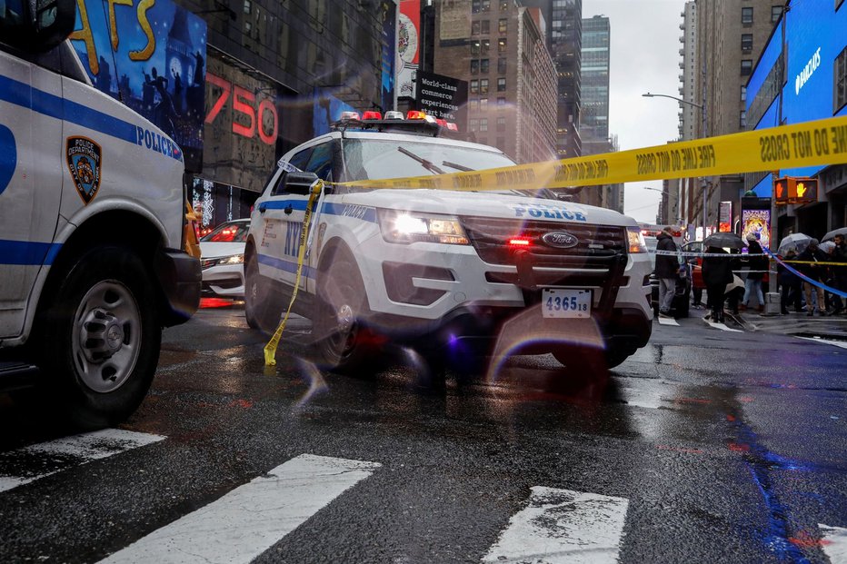 Fotografija: Jutranja tragedija je ohromila Manhattan. FOTO: Reuters