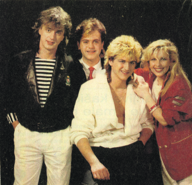 Zasedba Rendez-Vous leta 1984 (z leve): Miro Čekeliš, Goran Šarac, Božidar Wolfand in gostja iz Avstralije Lisa Dovel (takrat Elizabeth Reja).