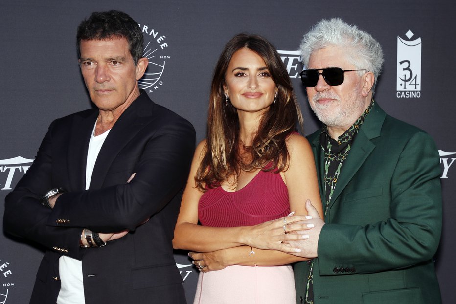 Fotografija: Pedro Almodovar, Penelope Cruz in Antonio Banderas v Cannesu FOTOGRAFIJI: REUTERS