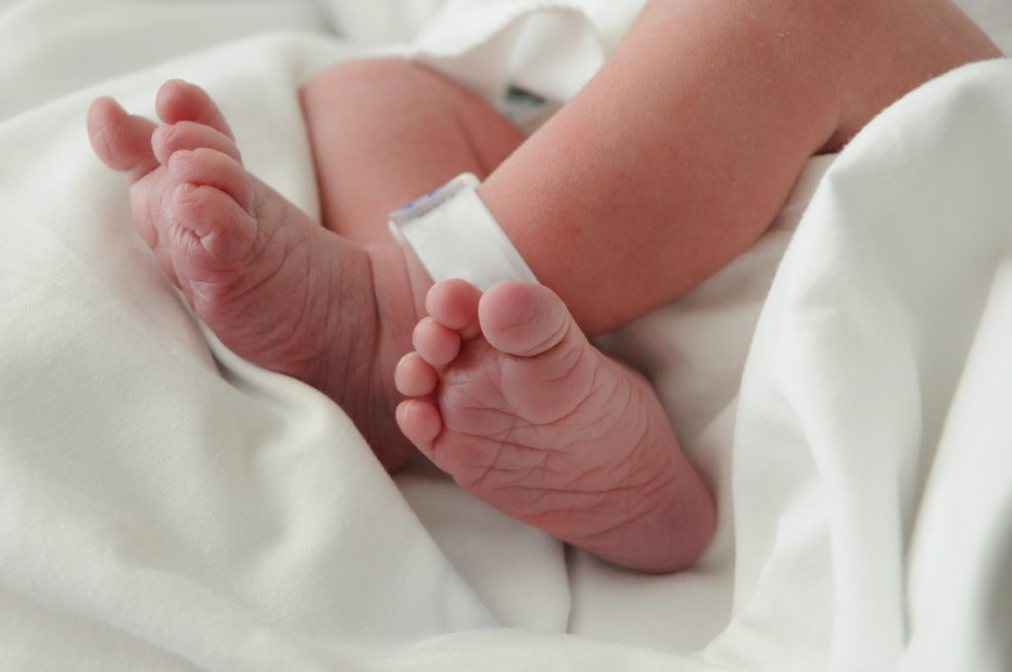 Fotografija: Prvi Slovenec, rojen v letu 2020, je bil težak malce več kot štiri kilograme. FOTO: Getty Images/istockphoto