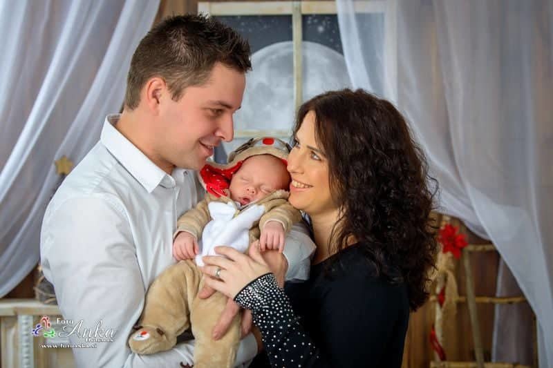 Fotografija: Tadeja in Sandi Avbreht, presrečna mama in oče prvorojenca Jake FOTO: OSEBNI ARHIV