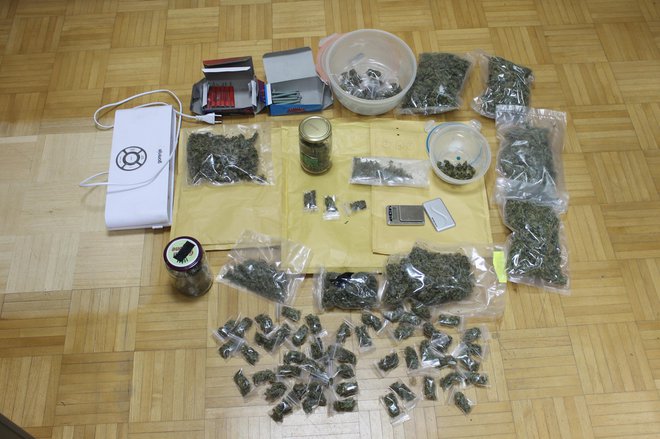 Vse to so našli pri 31-letniku. FOTO: Policija