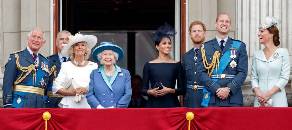Fotografija: Ožja kraljičina družina na balkonu Buckinghamske palače
