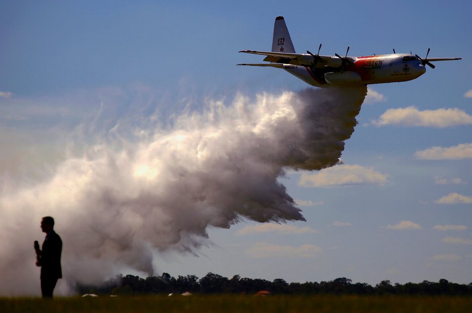 Fotografija: Vzrok nesreče letala za gašenje še ni znan. FOTO: Reuters