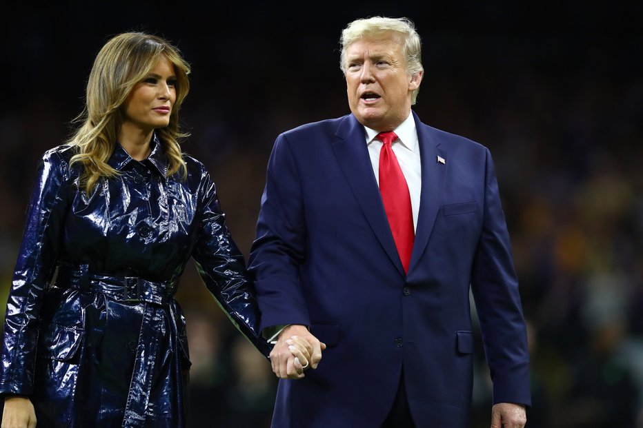 Fotografija: Donald in Melania Trump sta se poročila na njegovem posestvu Mar-a-Lago. FOTO: Reuters