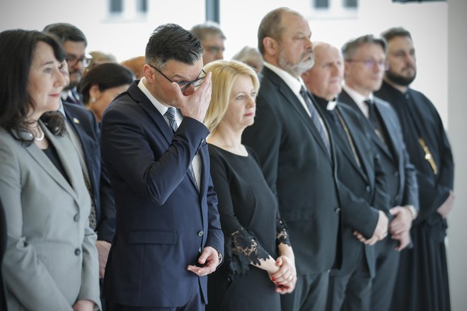 Iz urada predsednika vlade so po sprejemu sporočili, da je Marjan Šarec zbolel. Januar 2020. FOTO: Uroš Hočevar, Delo