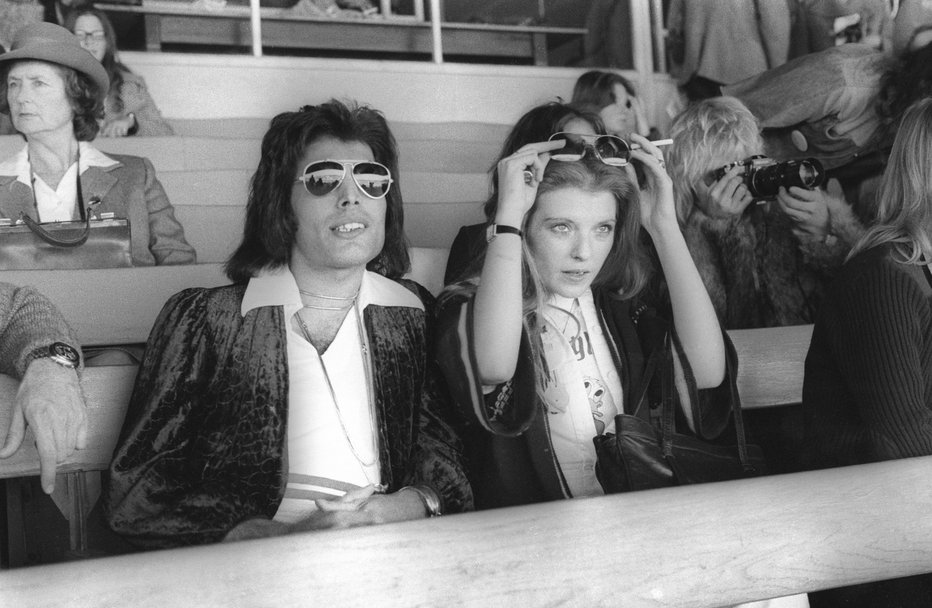 Fotografija: Freddie Mercury in Mary Austin. FOTO: Steve Emberton, Camerapress, Profimedia 