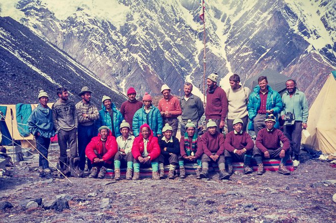 Tonač se je udeležil prvih treh odprav v Himalajo, na fotografiji pod Anapurno. Foto: Lojze Golob