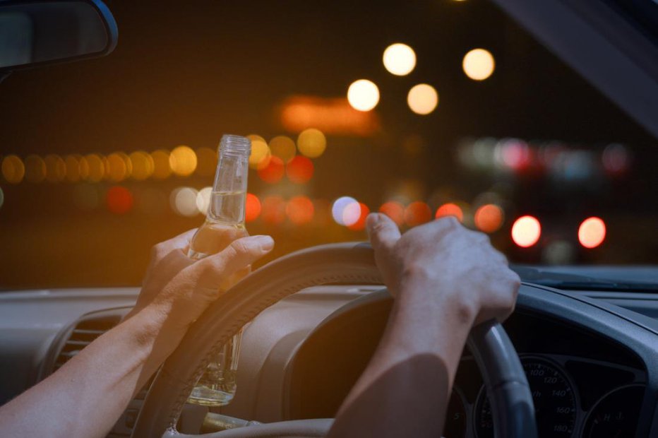 Fotografija: Policisti so imeli veliko dela s pijanimi vozniki. FOTO: Shutterstock