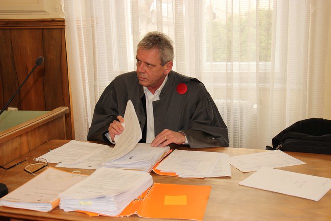 Višji državni tožilec Srečko Hočevar je predstavil očitke iz obtožnice. FOTO: Tanja Jakše Gazvoda