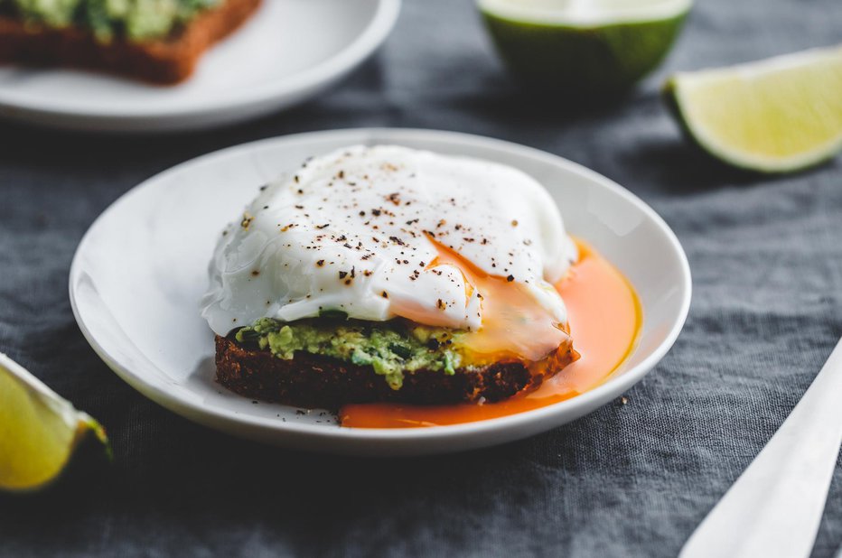 Fotografija: Zdaj je čas za dober zajtrk, takšen, s popolnimi jajčki. FOTO: Getty Images, Istockphoto