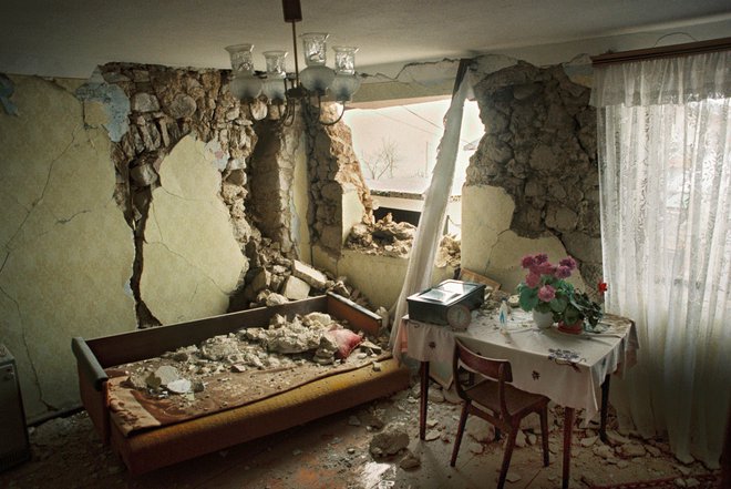 Potres v Posočju leta 1998. FOTO: Jure Eržen