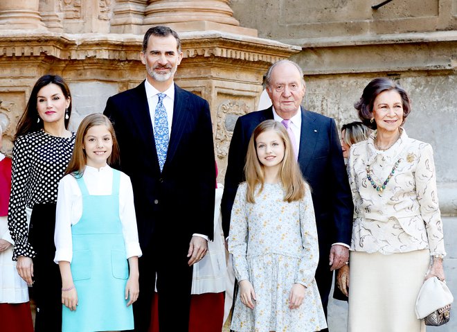 Španska kraljeva družina je tradicionalno skupno velikonočno mašo lani sklenila precej burno.