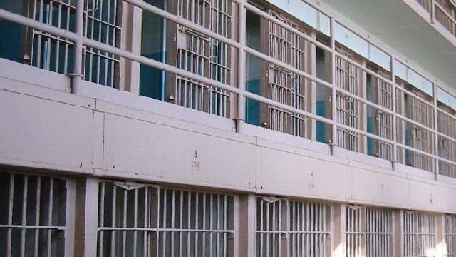 Fotografija: Manj nevarne zapornike so izpustili. FOTO: Policijsko okrožje Hillsborough
