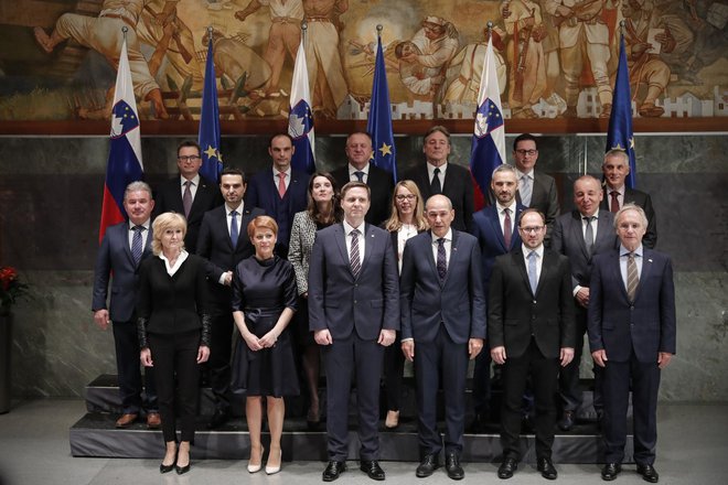 Ministri in ministrice vlade, ki jo vodi Janez Janša. FOTO: Uroš Hočevar, Delo