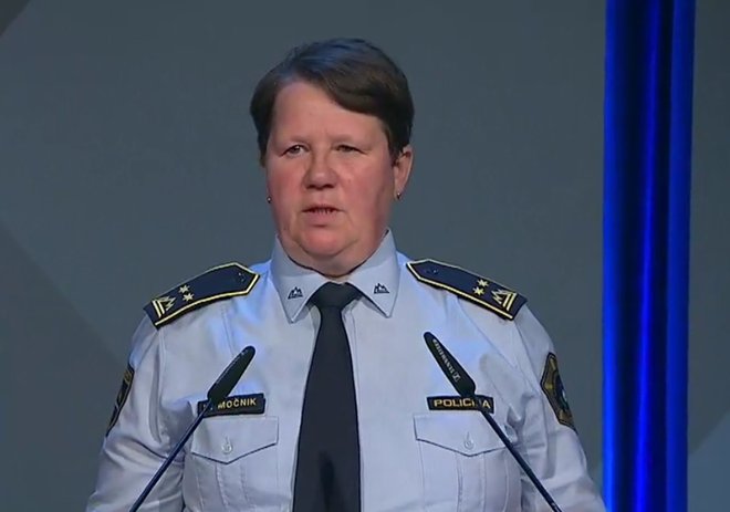 Vodja sektorja mejne policije v upravi uniformirane policije pri GPU Melita Močnik. FOTO: Zaslonski posnetek