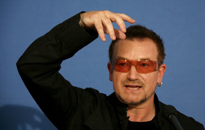 Bono je prispeval rokopis pesmi Where the Streets Have No Name. FOTO: Reuters