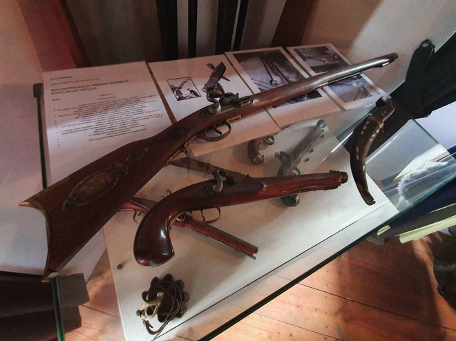 Strelno orožje v zbirki na gradu