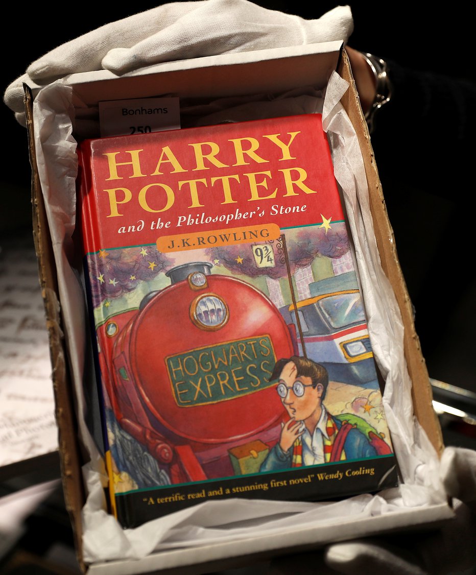 Fotografija: Knjiga Harry Potter in kamen modrosti je presegla pričakovanja. FOTOGRAFIJI: Pictures