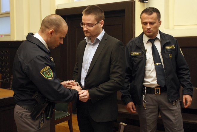 Škorjančev zagovornik opozarja, da je njegov klient za isto dejanje že bil obsojen in je kazen odslužil. FOTO: Tadej Regent