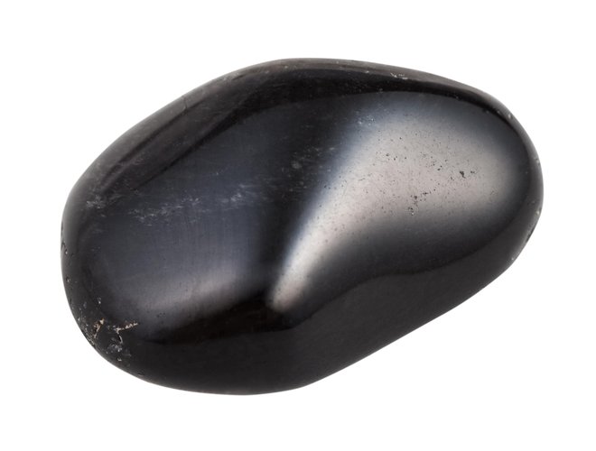 Obsidian je ustvarjen iz podobnih vulkanskih energij kot škorpijon. FOTO: Vvoevale/Getty Images
