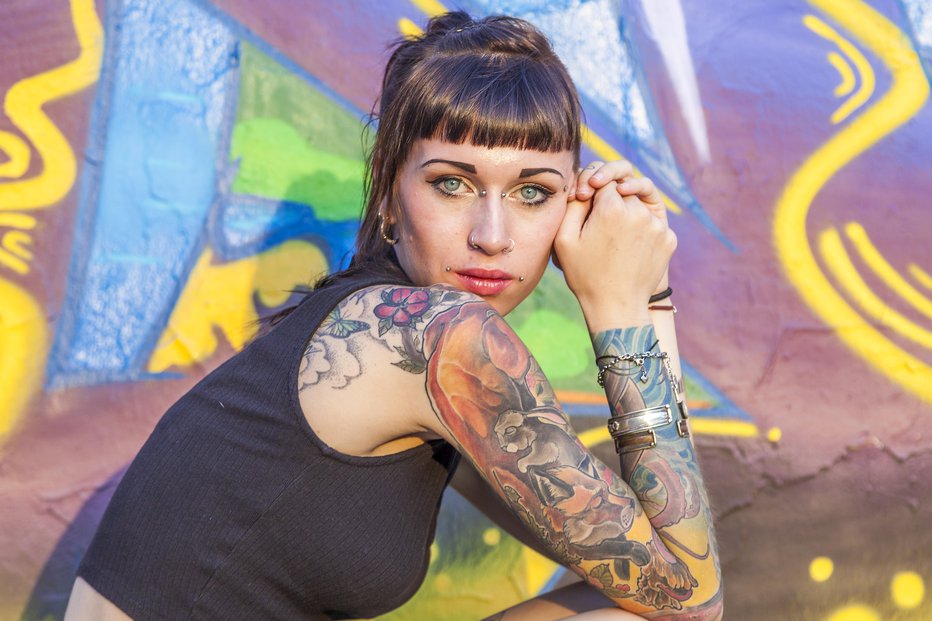 Fotografija: S tetoviranjem lahko v telo vnesete pravi koktajl kemikalij. FOTO: Guliver/Gettyimages