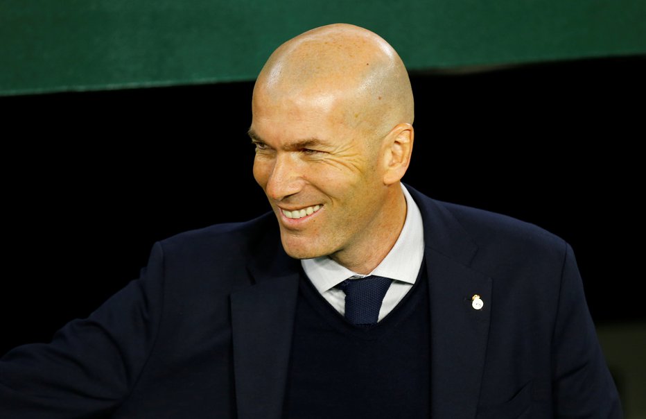 Fotografija: Zinedine Zidane je nogometno zgodovino že pisal kot igralec, zdaj jo kot trener. FOTO: Marcelo Del Pozo/Reuters