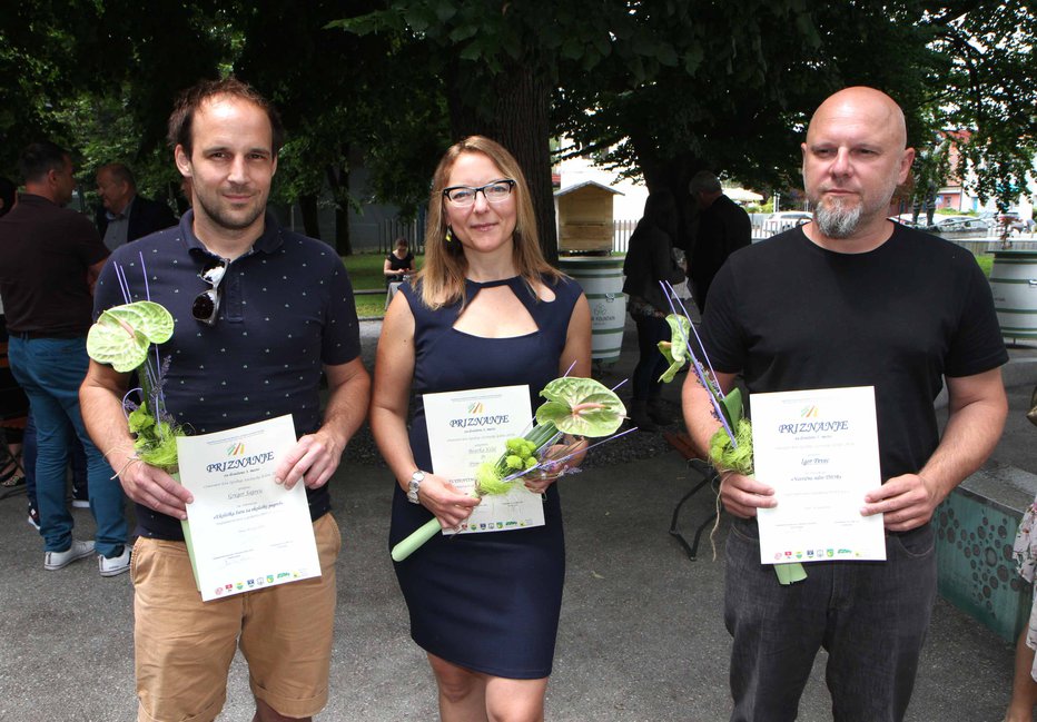 Fotografija: Letošnji nagrajenci (z leve): Gregor Sajovic, Biserka Kišič in Igor Pevec Fotografiji: Darko Naraglav