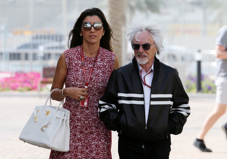 Fotografija: Bernie Ecclestone je od svoje tretje žene Fabiane Flosi starejši 45 let. FOTO: Hamad I Mohammed, Reuters