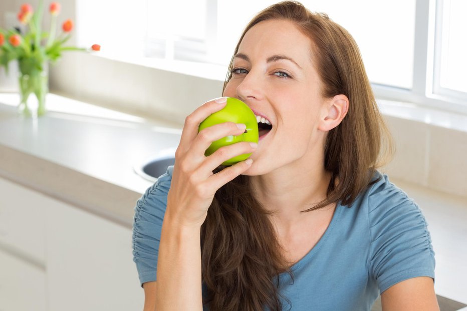 Fotografija: Dve jabolki na dan zmanjšaza tveganje za sladkorno bolezen tipa 2. FOTO: Wavebreakmedia, Getty Images