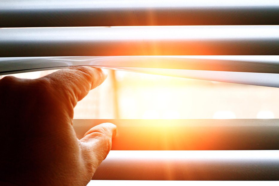 Fotografija: Enostavno senčilo varuje pred poletno pripeko. FOTO: Getty Images