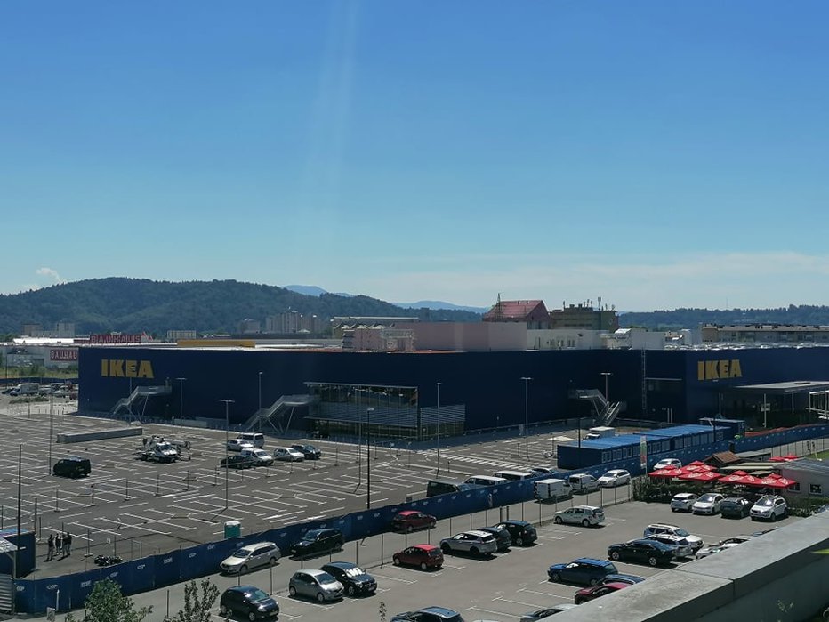 Fotografija: Ikea v Ljubljani. FOTO: A. Š. B.