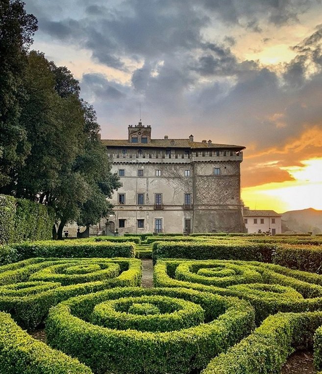 Vrt pred palačo, ki datira v leto 1611, velja za enega najpomembnejših v Italiji. FOTOGRAFIJE: Instagram