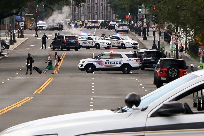 Streljanje pred Belo hišo. FOTO: Jonathan Ernst, Reuters