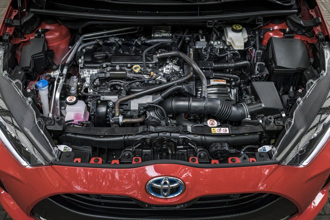 Najzmogljivejši yaris ima pod motornim pokrovom najnovejši hibridni sklop četrte generacije – zanj bomo pri nas odšteli od 17.300 evrov. FOTO: Toyota