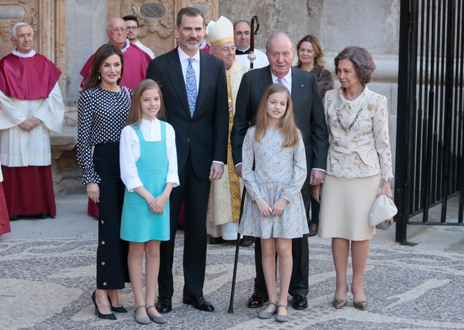 Škandali mečejo slabo luč na kraljevo družino. FOTO: Enrique Calvo/Reuters
