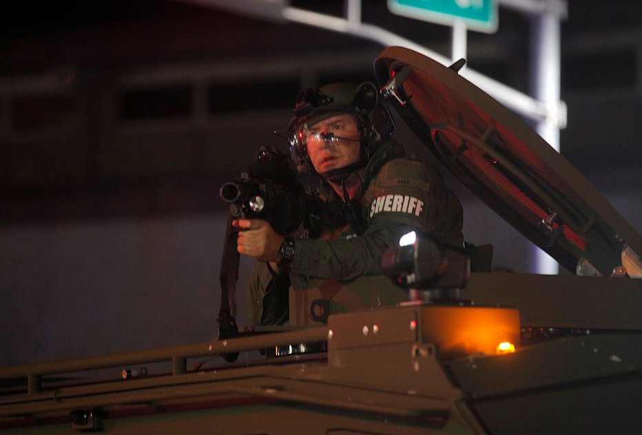 Fotografija: Policijsko nasilje v Wisconsinu je sprožilo nov val protestov. FOTO: Brendan Mcdermid, Reuters