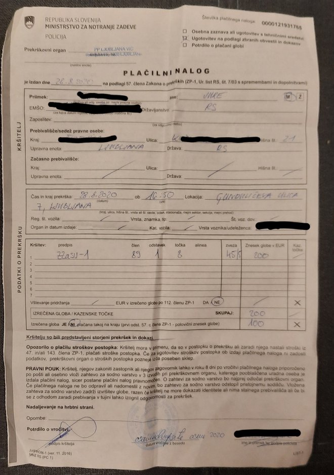 Plačilni nalog, ki ga je moški prejel na kopališču Kolezija. FOTO: Facebook, Jure Frinc