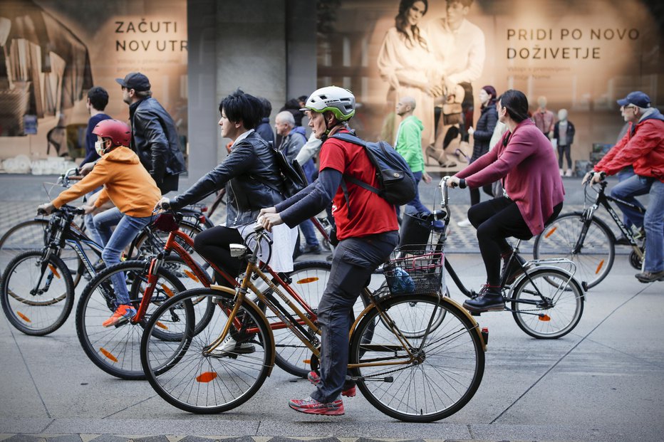 Fotografija: Kolesar je opazil svoje ukradeno kolo. Fotografija je simbolična. FOTO: Uroš Hočevar, Delo