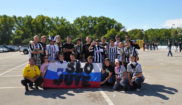 Ko so iz Slovenije še množično hodili na tekme Juventusa. Foto: Klub navijačev Juventusa Slovenija