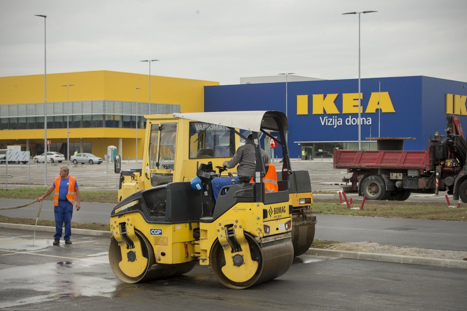 Fotografija: Ikea bo kmalu odprla svoja vrata v Ljubljani. FOTO: Jure Eržen, Delo