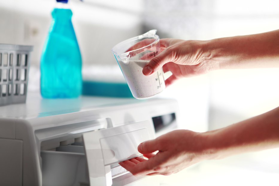 Fotografija: Detergent dodajajte po navodilih proizvajalca. FOTO: Ssuaphoto/Getty Images
