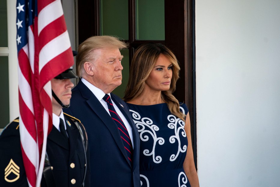 Fotografija: Prva dama ZDA Melanio Trump ob soprogu Donaldu Trumpu. FOTO: Alexander Drago, Reuters