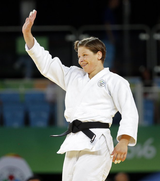 Veselje Tine Trstenjak po zmagi v finalu na igrah v Rio de Janeiru. FOTO: MATEJ DRUŽNIK