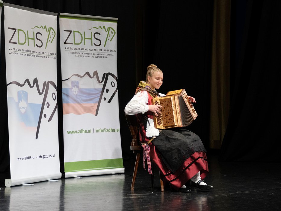 Fotografija: Danaja Grebenc je absolutna državna prvakinja v disciplini tradicionalna glasba.